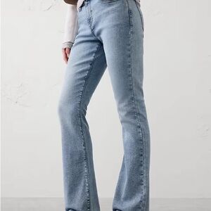 Banana Republic Mid-Rise Bootcut Jean, Light Wash, Size 26 Petite